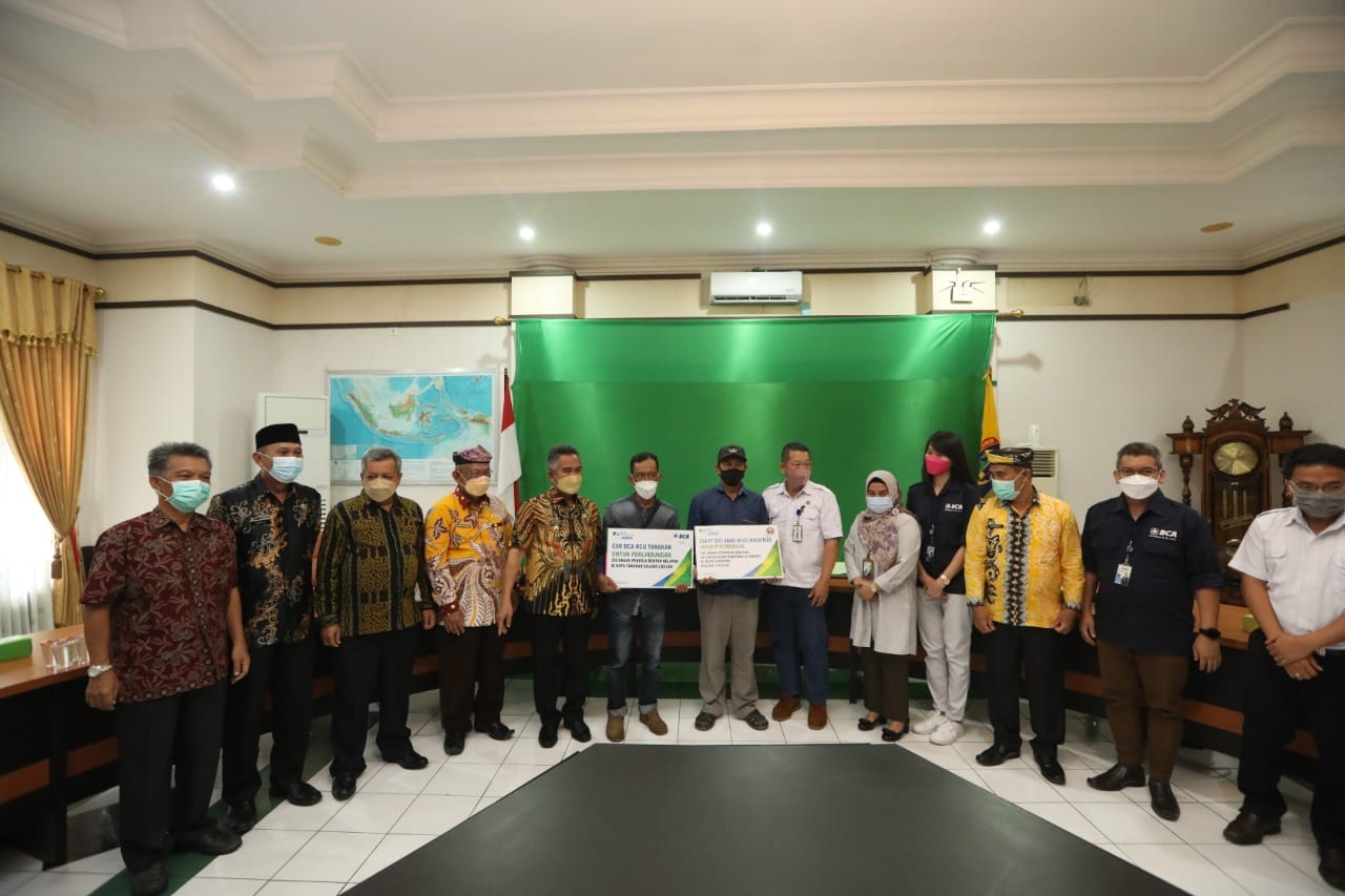 Penandatanganan MoU dengan PT. BCA Cabang Tarakan dan PT. Idec AWI