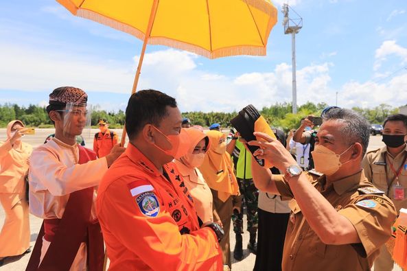 Menyambut Kedatangan Kepala Badan SAR Nasional