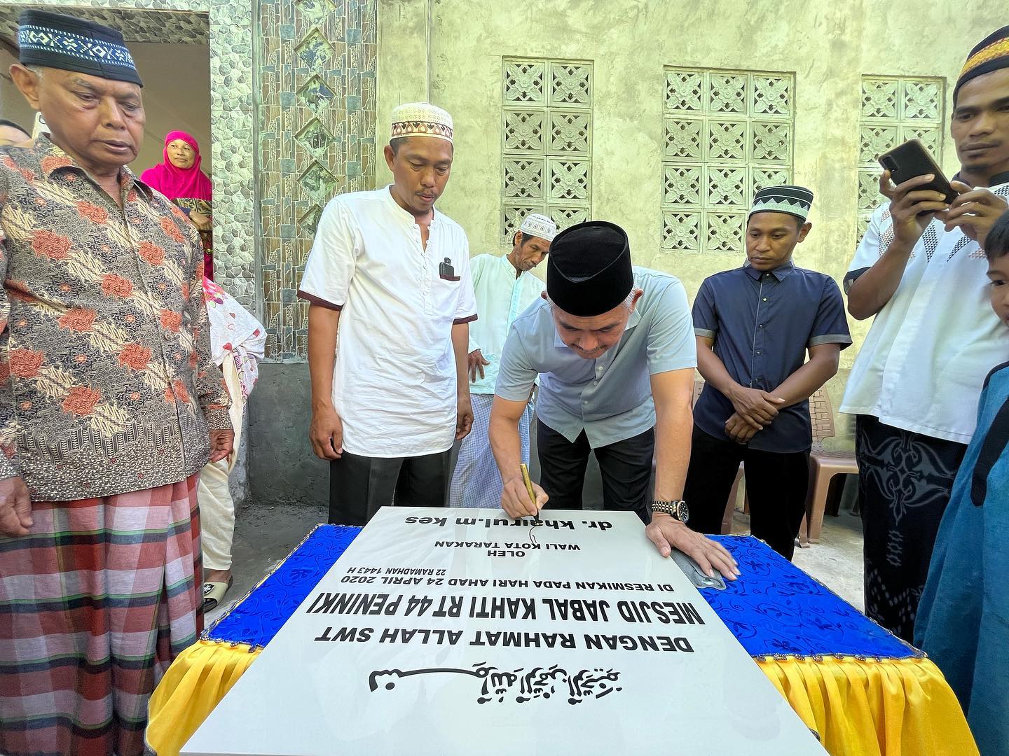 Meresmikan Pemanfaatan Masjid Jabal Kahfi