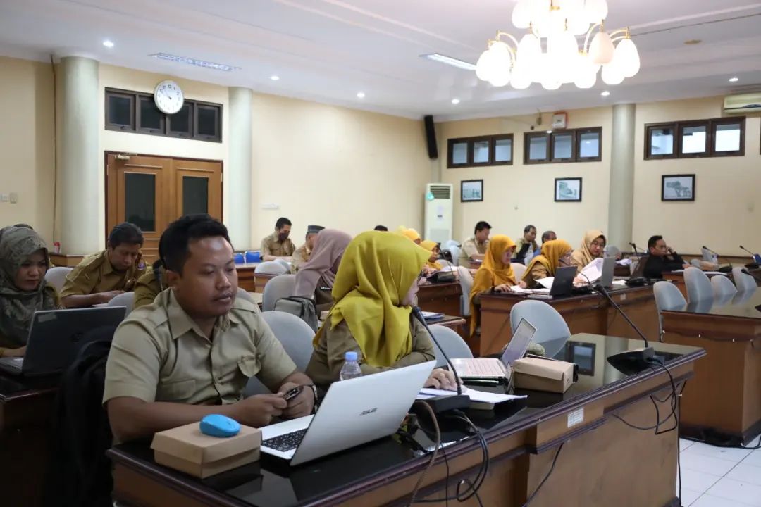 Kepala Dinsos PM Kota Tarakan Menghadiri Rapat Pembahasan Rancangan ...