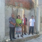 Sekretaris Dinsos PM Kota Tarakan Didampingi Kepala Bidang Pemberdayaan Masyarakat Melaksanakan Peninjauan Lapangan Terkait Rencana Pembangunan Posyandu Bunga Lily