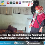 Pekerja Sosial Ahli Pertama Dinsos PM Kota Tarakan Didampingi TKS Kelurahan Karang Balik Dan Pendamping Sosial Non ASN Melaksanakan Respon Kasus Klien Lansia Sebatang Kara